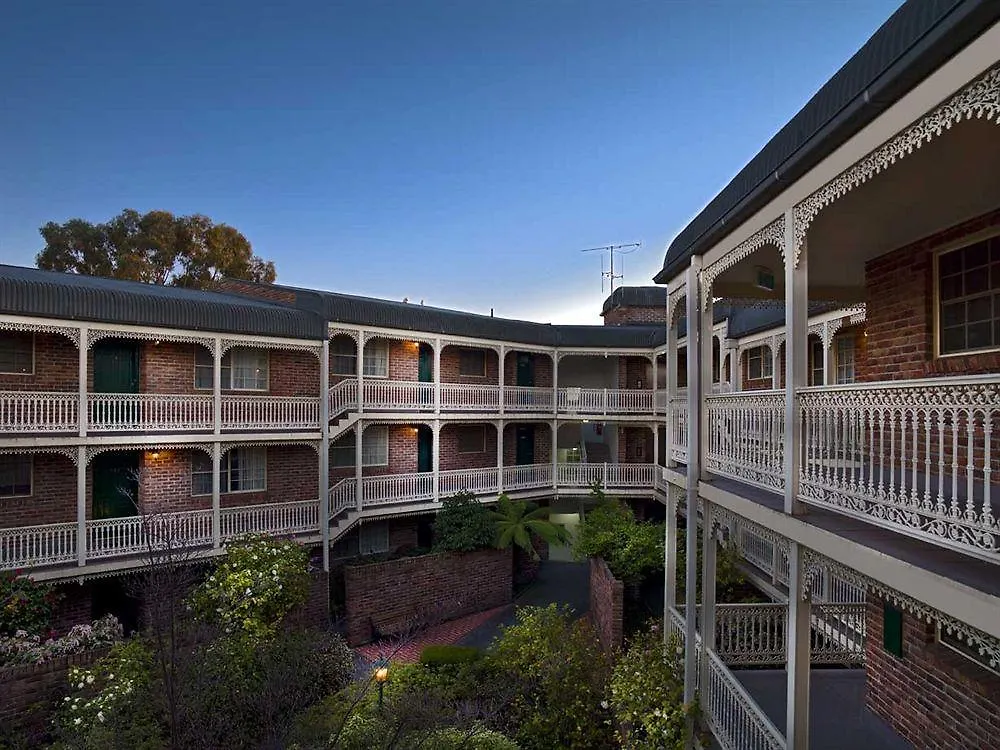 *** Aparthotel Adina Serviced Apartments Canberra Kingston Australia