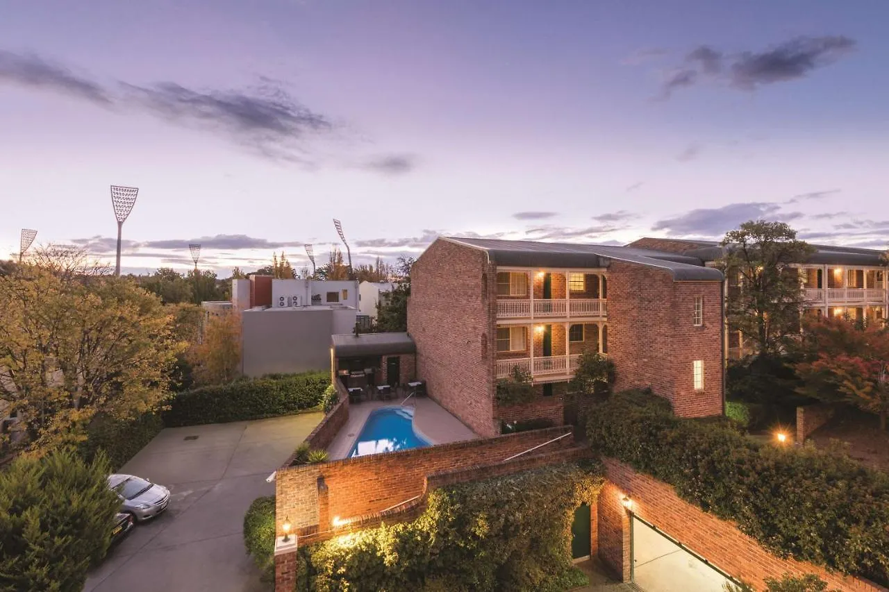 Adina Serviced Apartments Canberra Kingston Aparthotel