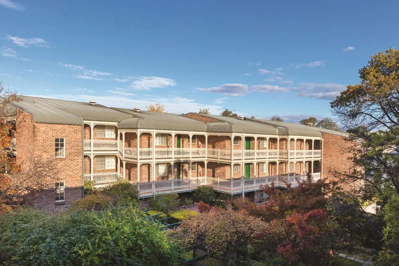 *** Aparthotel Adina Serviced Apartments Canberra Kingston Australia